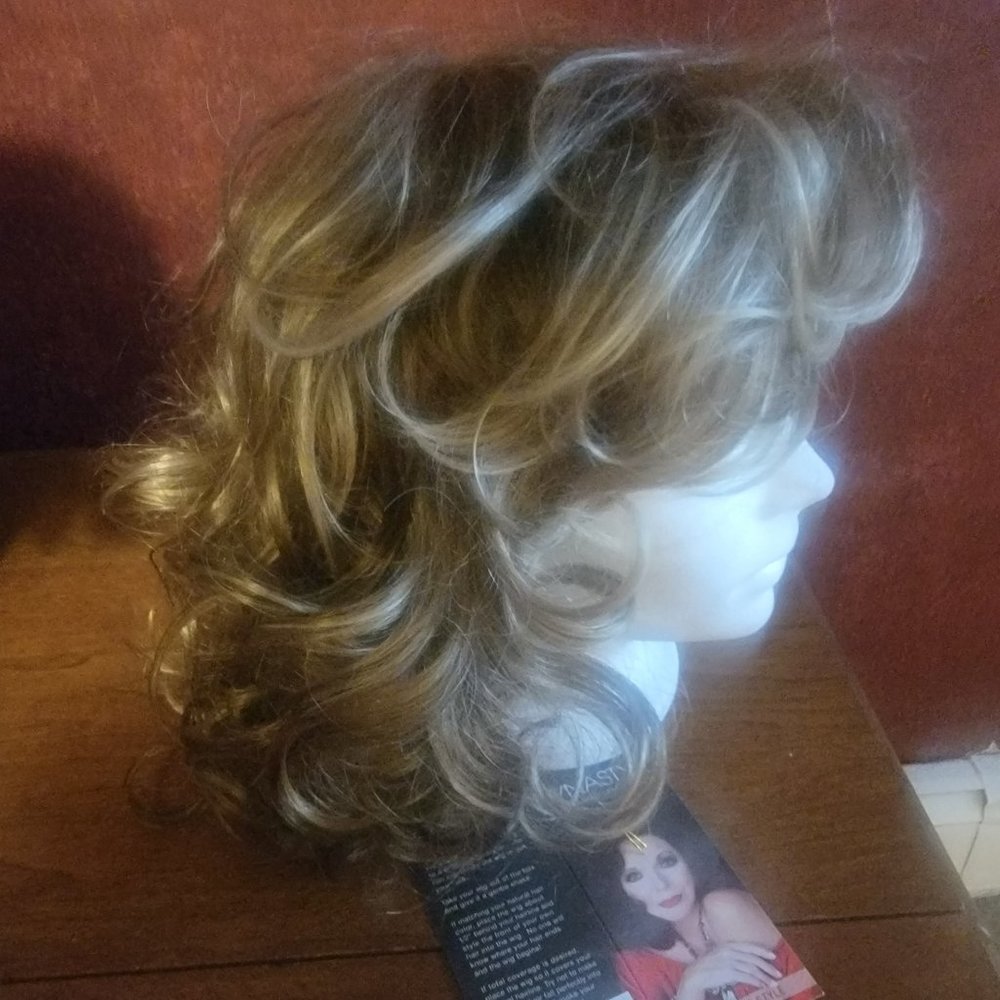 Dynasty Joan Collins hairstyle WIG